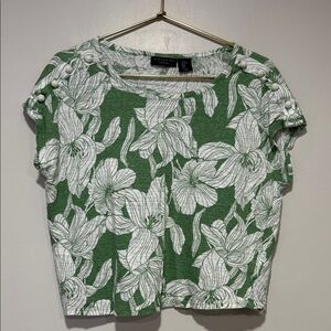 Tahari Botanical Green and White Crop Top